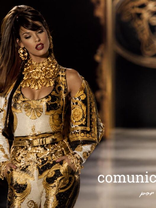 portada articulo versace